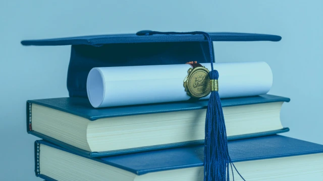 Étape 1 : Suivre la formation courtier immobilier résidentiel au Québec